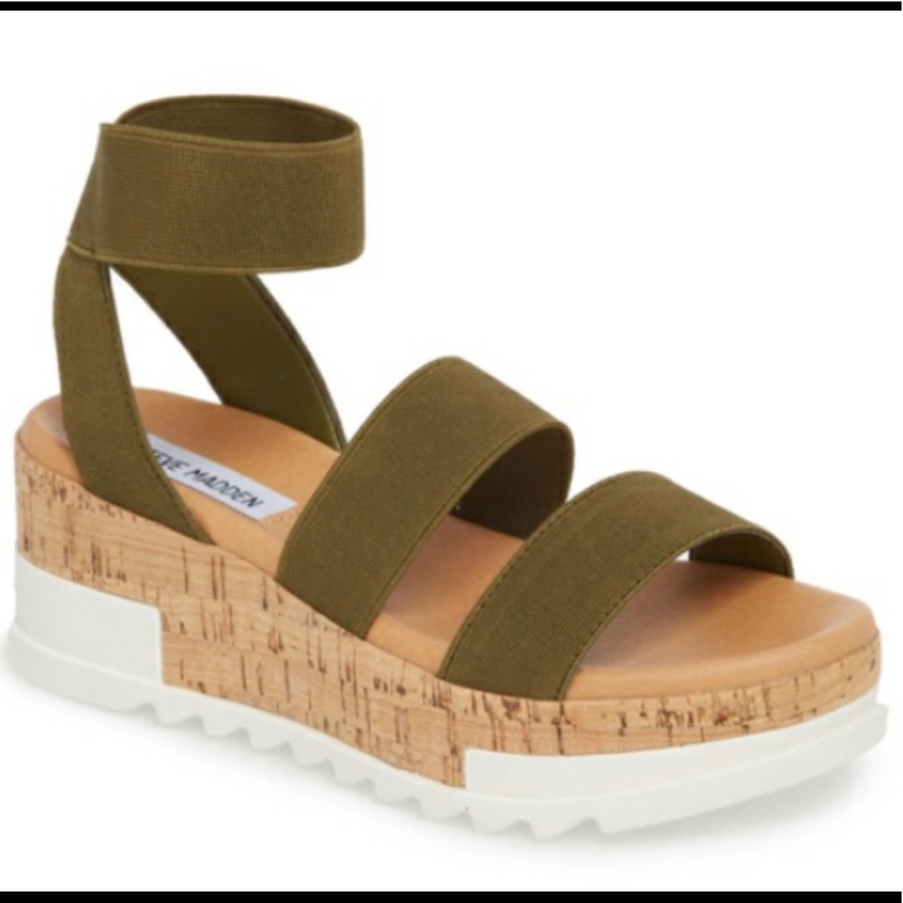 Steve Madden
Bandi Elastic Cork Flatform Sandals size 7 olive green
